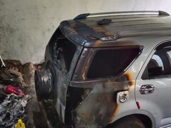 Warga Probolinggo Diteror, Mobil SUV di Garasi Dibakar