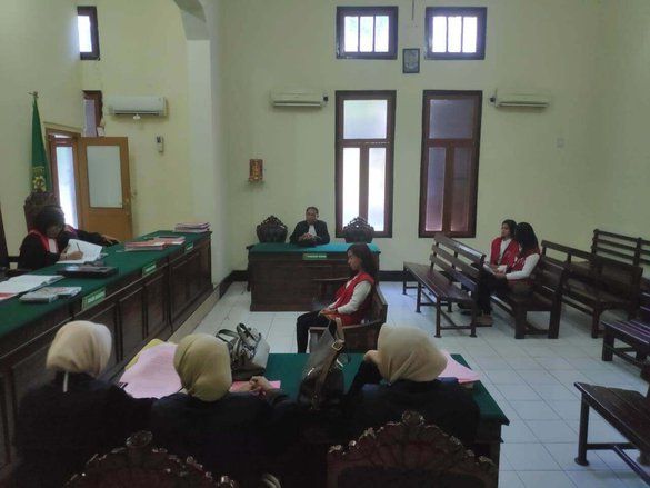 Dituntut Tujuh Bulan Penjara, Muncikari Vanessa Angel Ajukan Pleidoi