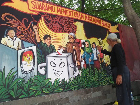Pecinta Mural Ajak Warga Gunakan Hak Pilih