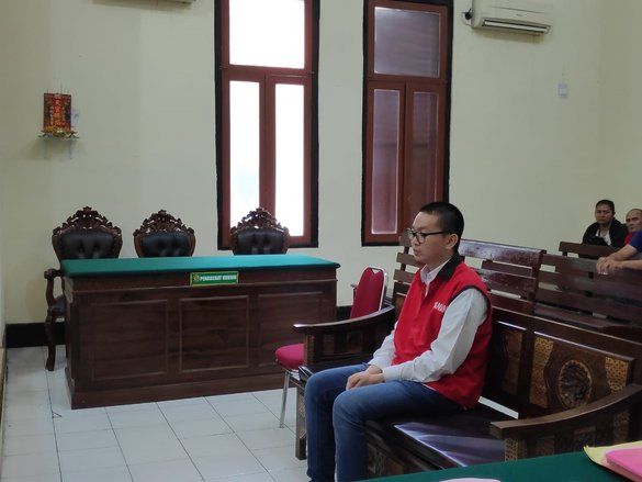 Warga Kramat Gantung Surabaya Edarkan Pil Ekstasi, Begini Dakwaannya