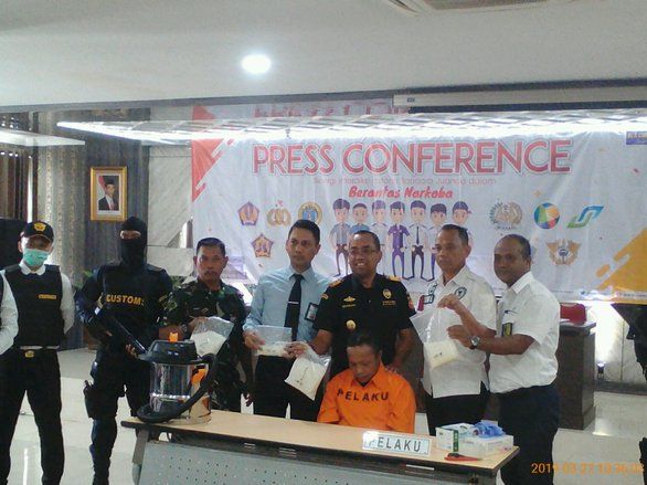 Warga Sampang Tertangkap Selundupkan Sabu-Sabu 2,6 Kilogram di Juanda