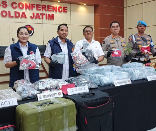 Polda Jatim Ungkap Modus Pengiriman Narkotika Sekali Jalan dari Jakarta