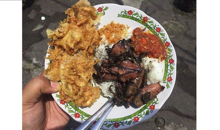 Tengah Malam Merasa Lapar, Coba Lima Warung Ini