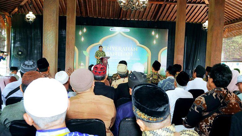 Ramadan, Petrokimia Gresik Bagikan Bantuan bagi Tempat Ibadah
