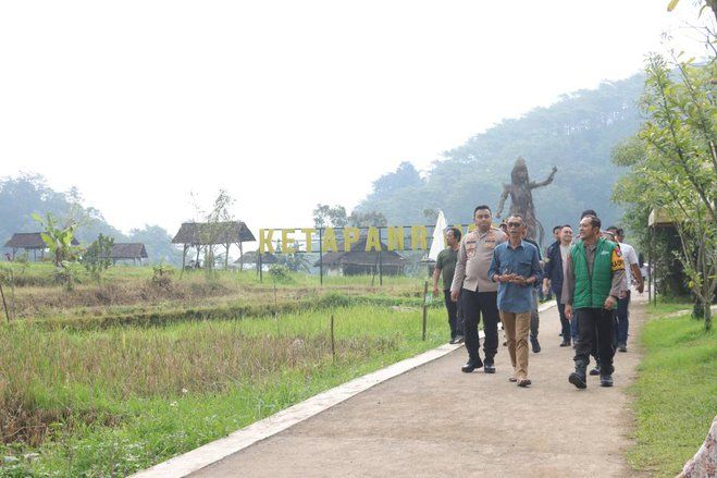 Pastikan Liburan Aman, Kapolres Mojokerto Pantau Langsung Wisata Trawas