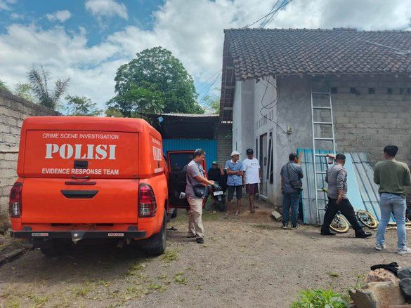 Diduga Cemburu, Suami di Banyuwangi Tusuk Istri hingga Meninggal