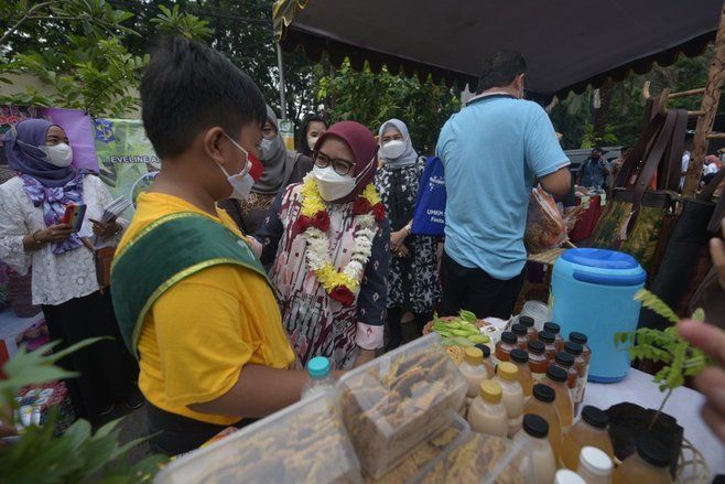 Pacu Transaksi UMKM Masa Pandemi, Surabaya Gelar UMKM Fiesta