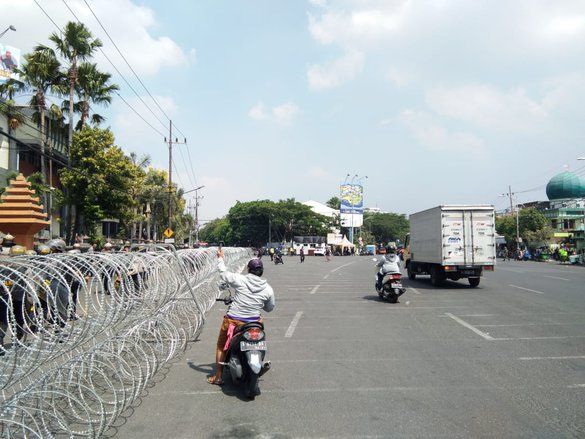Polisi Siapkan Pagar Berduri