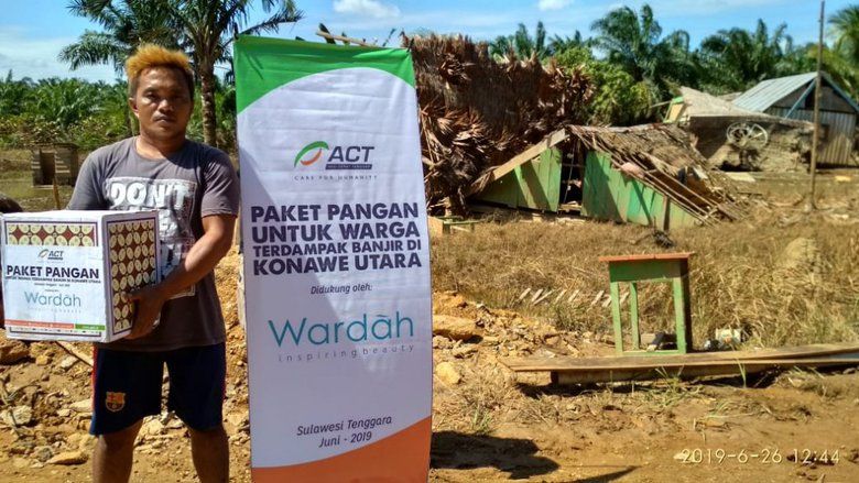 ACT Distribusikan Paket Pangan ke Warga Terdampak Banjir Konawe