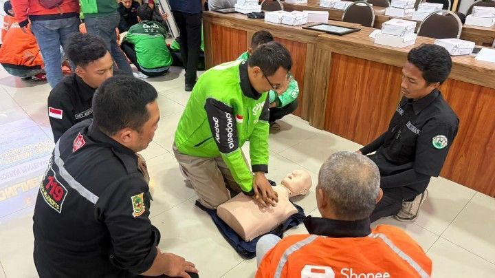 Ojol di Mojokerto Dilatih jadi Penolong Pertama Lakalantas