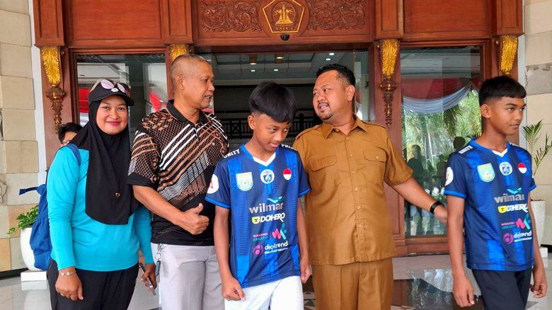 Gus Yani Ingin Askab PSSI Gresik Diisi ‘Orang Bola’, Nama Dodik Muncul