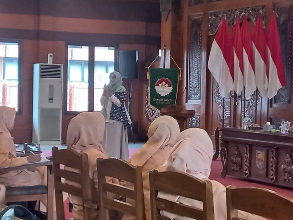 Waspadai Deepfake dan Hoaks, DWP Mojokerto Perkuat Literasi Digital bagi Anggota