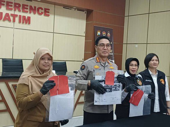Bercerai dengan Istri, Pria Ini Tega Menghamili Anak Kandungnya