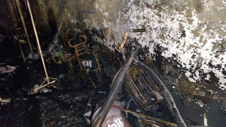 Rumah di Ampel Surabaya Terbakar, Empat Penghuni Berhasil Diselamatkan