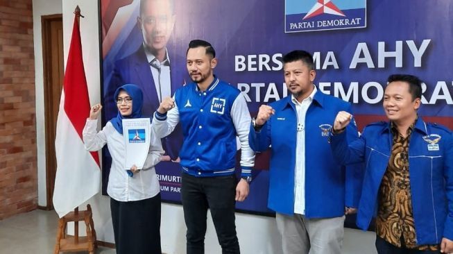 Demokrat Beri Rekom ke Anak Seskab Pramono Anung di Pilkada Kediri