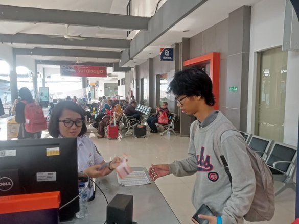 Liburan Panjang Sebabkan Lonjakan Penumpang Kereta Api