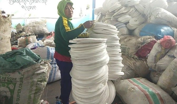 Bank Sampah Mojokerto Mulai Terima Styrofoam
