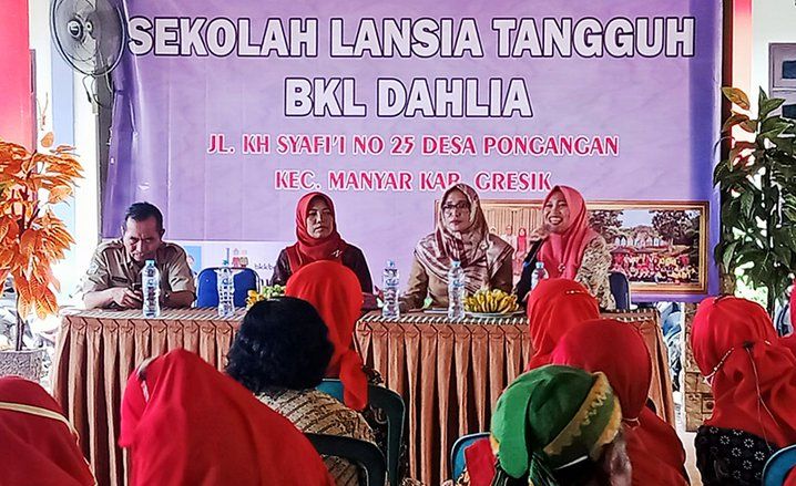 Desa Lansia Tangguh Pongangan Gresik Cetak Lansia Sehat, Mandiri dan Kreatif
