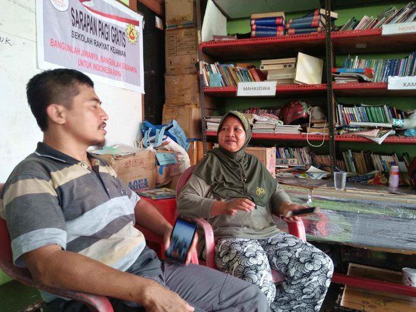 Belajar dan Sarapan Gratis di Sekolah Rakyat Kejawan