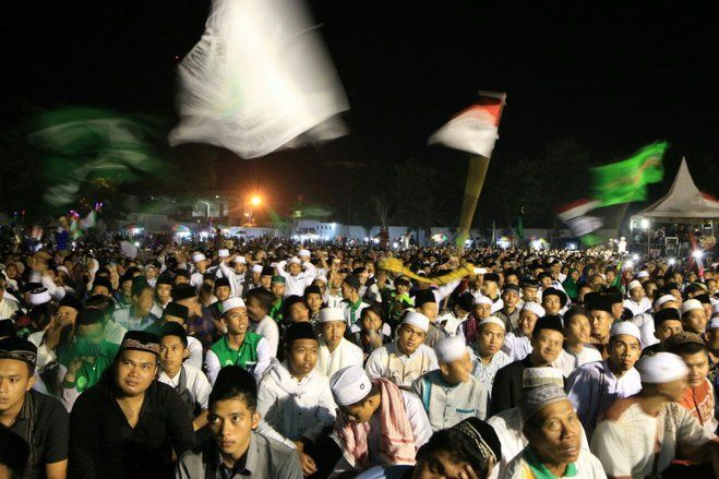 Lewat Selawat Akbar, KPUD Banyuwangi Imbau Masyarakat Tak Golput