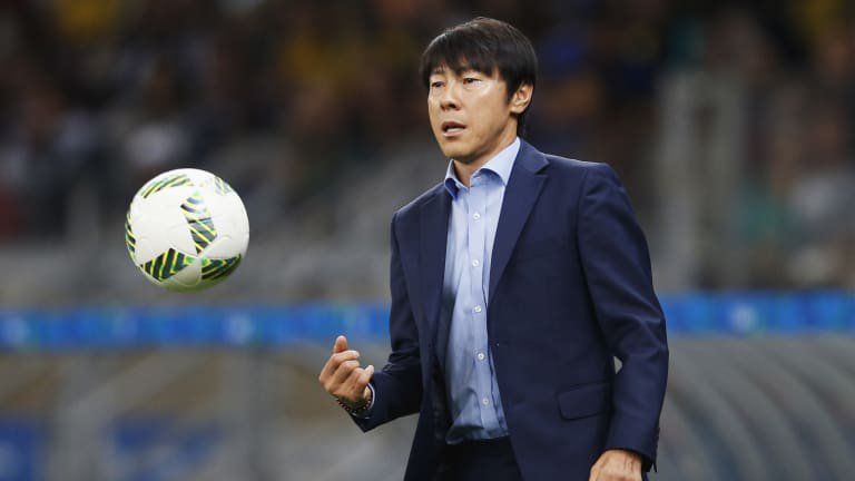 Shin Tae-yong Bakal Gantikan Posisi Simon McMenemy