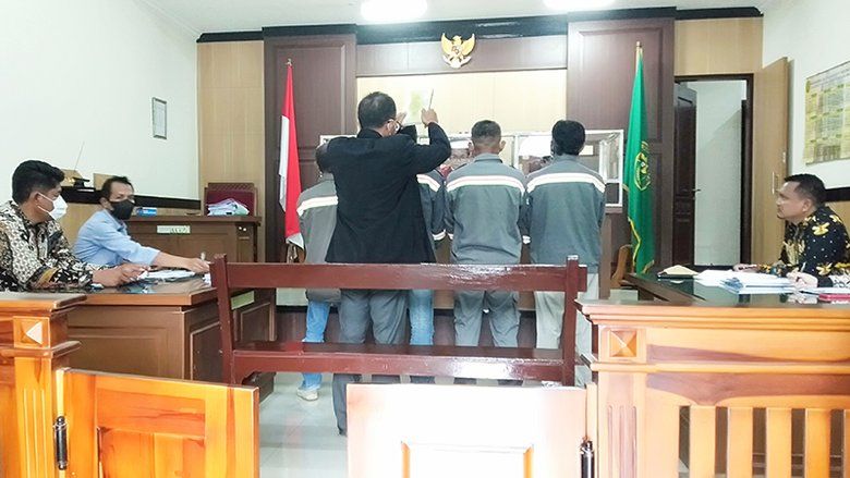 Tidak Dianggap Sebagai Tenaga Kerja, Keluarga Besar Petrokimi Gresik Digugat 