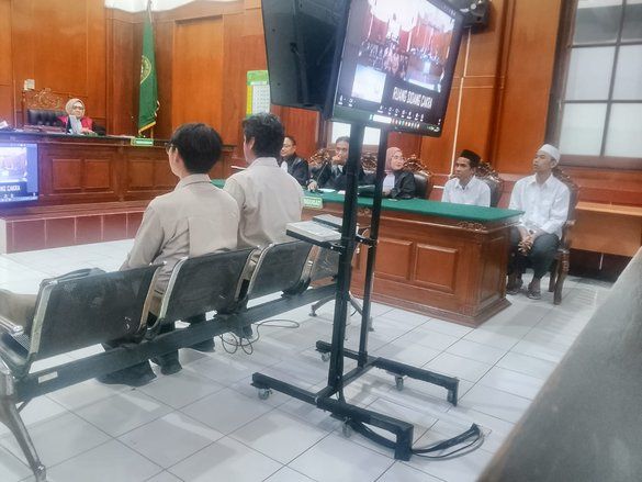 Tiga Terdakwa Perdagangan Komodo Mulai Jalani Sidang di PN Surabaya