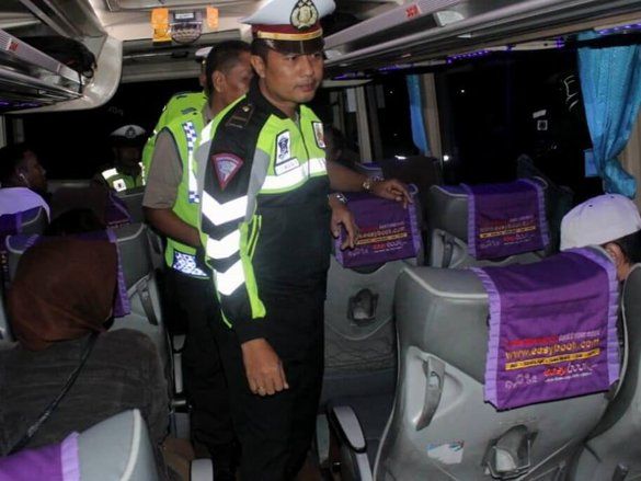 Polres Probolinggo <em>Sweeping</em> Antisipasi <em>People Power</em> Menuju Jakarta