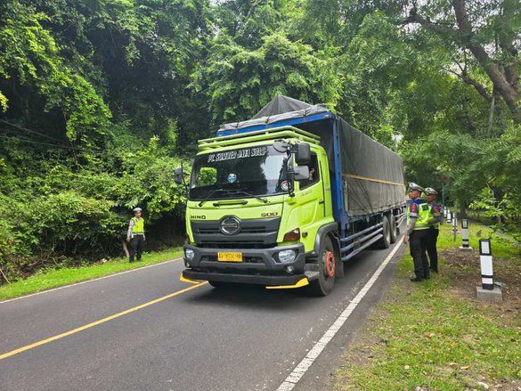 Pemerintah Batasi Operasional Truk Tiga Sumbu Saat Arus Balik Lebaran