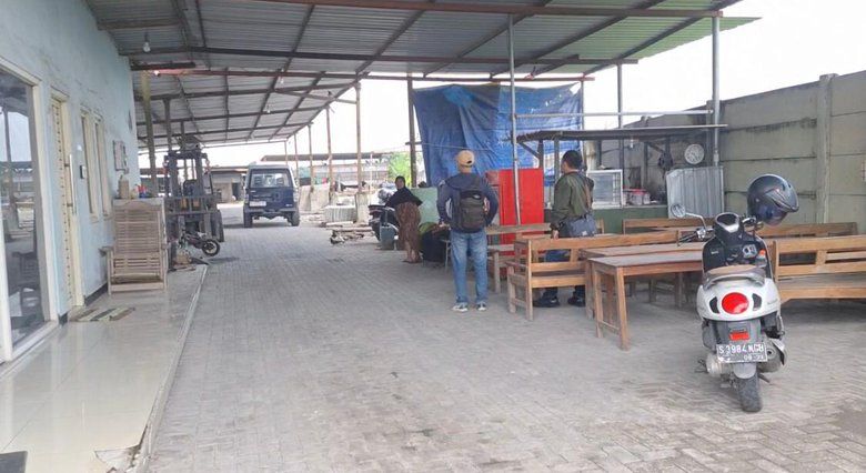 Truk Hino Dutro 2010 Hilang dari Gudang di Mojoanyar, Polisi Lakukan Penyelidikan