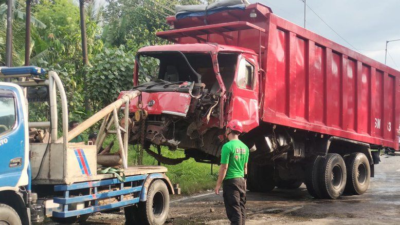 Rem Blong di Depan Pabrik, Kecelakaan Beruntun di Mojokerto Terjadi Lagi