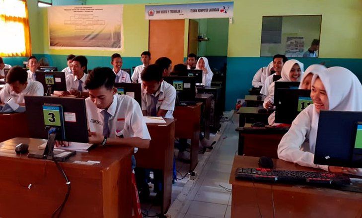Pelajar SMKN 1 Trowulan Kabupaten Mojokerto Bisa Ikut Ujian