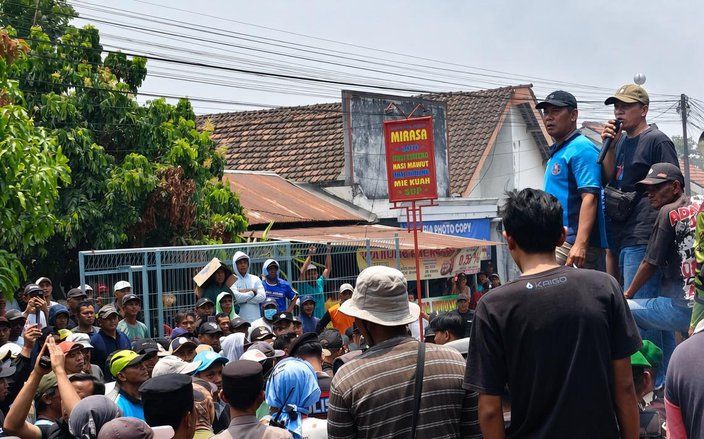 Warga Puncu Kediri Tuntut Tambang Galian C Ditutup Permanen
