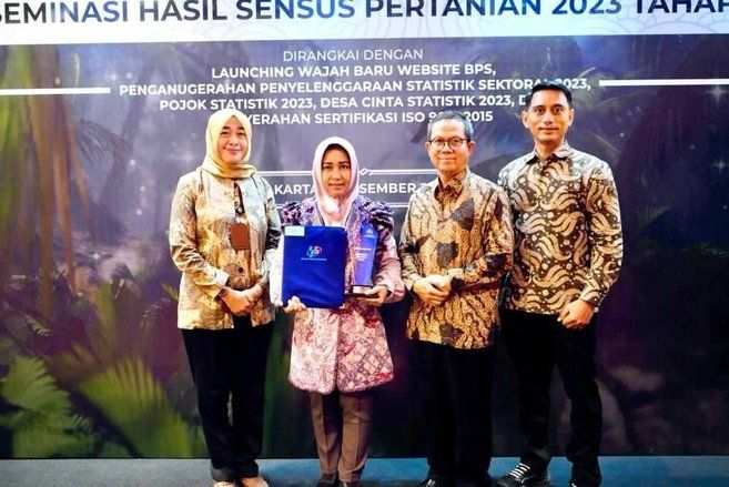 Pemkot Mojokerto Terima Penghargaan “Anindhita Wistara Data” dari BPS