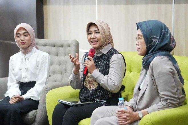 Narasumber “Cangkruk Special Edition”, Ning Ita Berbagi Kisah Pembangunan Kota Mojokerto