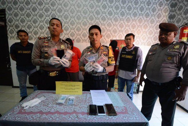 Empat Pelaku Pengedar Upal di Surabaya Ditangkap