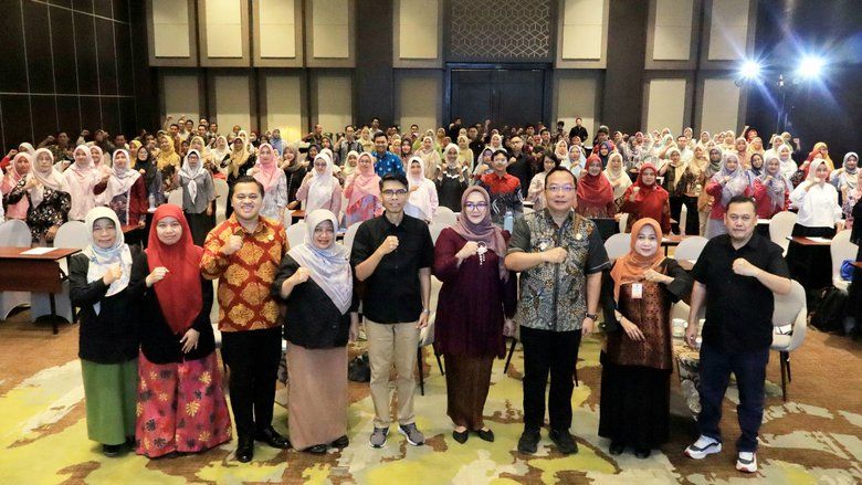 Wabup Alif Tutup Pelatihan BLUD di Gresik, Dorong Tata Kelola Profesional dan Layanan Berkualitas