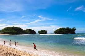 Turis Jepang Diduga Tewas Tenggelam di Pantai Watukurung Pacitan
