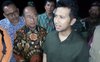 Wagub Emil Kunjungi Korban Banjir Ponorogo