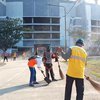 Pemerintah dan Warga Surabaya Kerja Bakti Bersih-bersih Stadion GBT