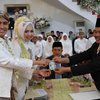 Fadil Beri Mas Kawin Patimasang Emas dan Alat Salat