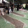 Diduga Palsu, 13 Makam di Area Makam Sesepuh Dusun Bendo Desa Kumitir Mojokerto Dibongkar 