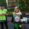 DLH Surabaya Lakukan Pengukuran Kualitas Udara di Tugu Pahlawan