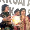 AMAN Serahkan Peta Wilayah Adat pada Menteri LHK