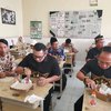 Mas Pj Wali Kota Mojokerto Meninjau Uji Coba Makan Bergizi Gratis di SD dan SMP