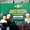 Khofifah Ingatkan Perangi Stunting dan Pernikahan Dini di Muskerwil NU