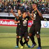 Laga Derby Suramadu Berakhir Imbang 2-2