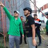 Pemkot Kerja Bakti Bareng Bonek di GBT