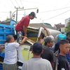 Hindari Motor Nyebrang, Dua Truk Bertabrakan dan Sopir Terjepit di Mojoanyar 