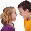 Manfaat Anak Sering Berdebat dengan Saudaranya